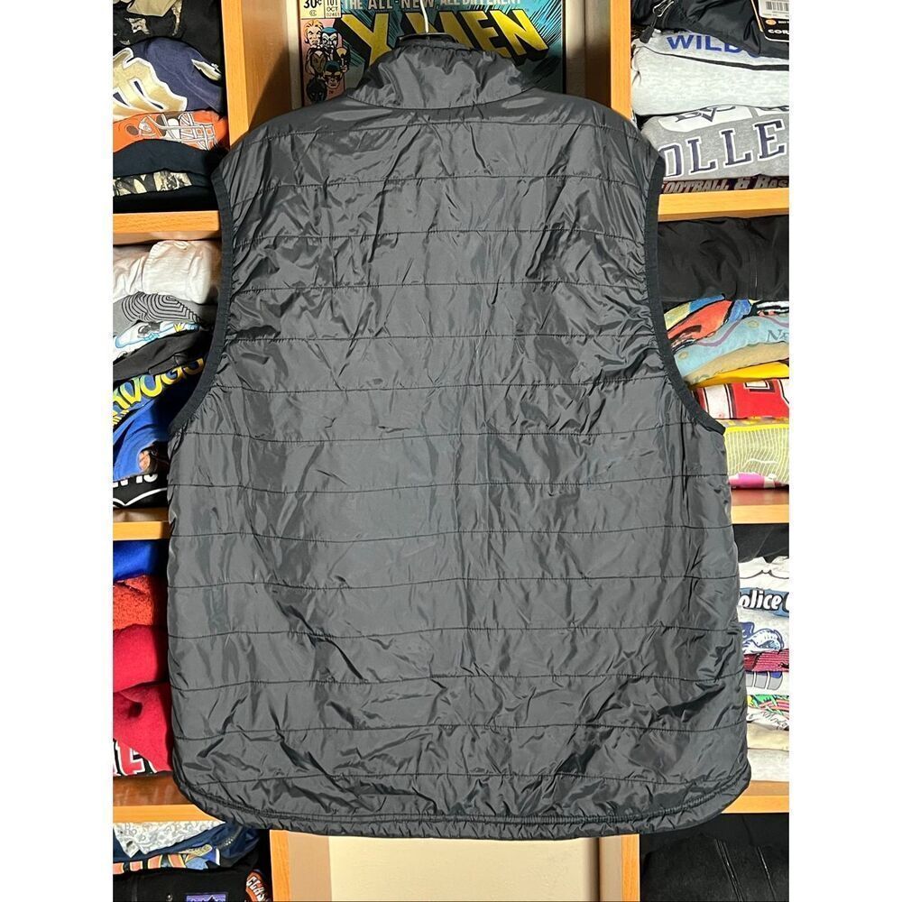 Carhartt Men's Gilliam Lightweight Water Resistant Insulated Vest - Picture 2 of 7
